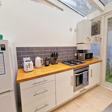 런던 Beautiful Hyde Park Flat By Lancaster Gate Station With Private Back Patio 아파트 외부 사진