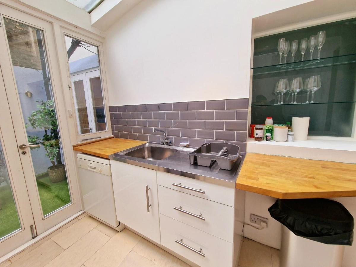런던 Beautiful Hyde Park Flat By Lancaster Gate Station With Private Back Patio 아파트 외부 사진